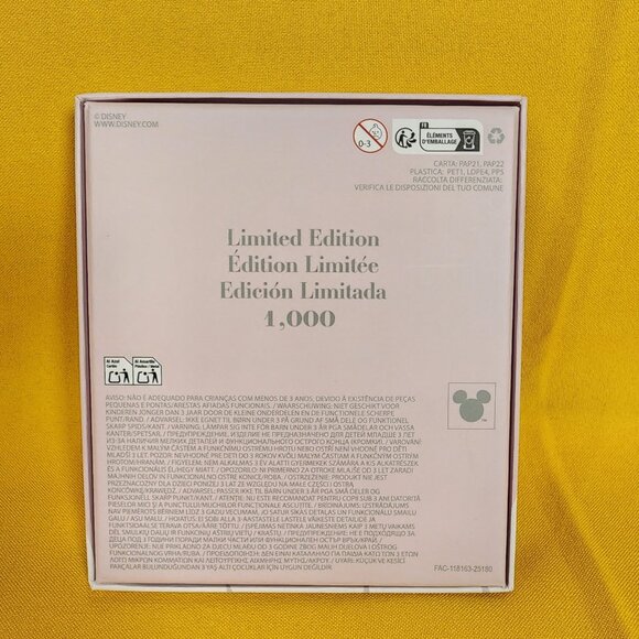 Loungefly Disney Aristocats Marie Milk Carton LE Enamel 3" Pin NEW - Picture 6 of 9